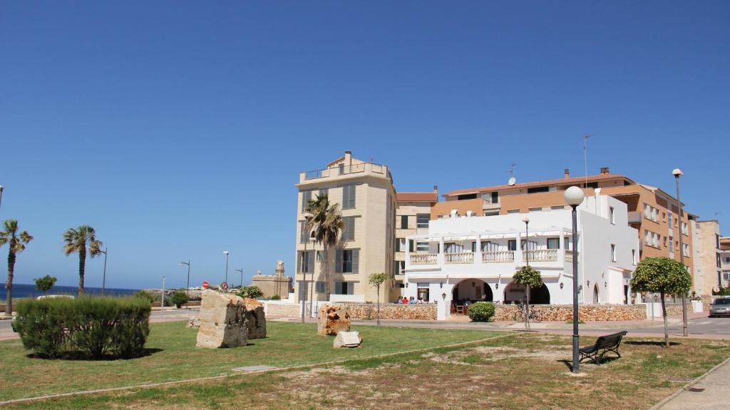 Hostal Sa Prensa Ciutadella  Exteriör bild